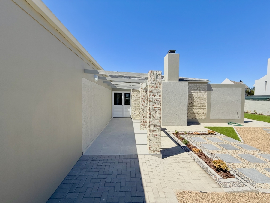 4 Bedroom Property for Sale in Country Club Western Cape